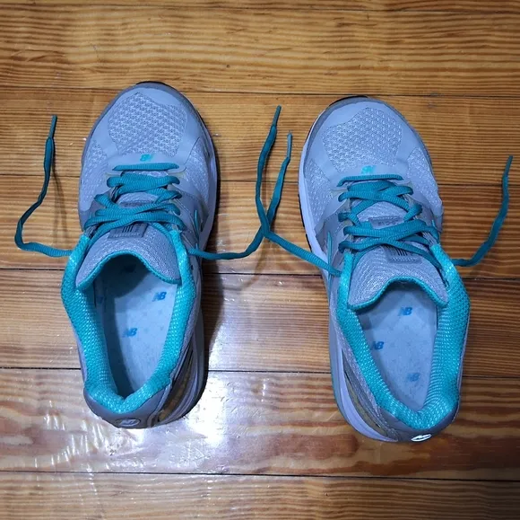 New Balance 1540 V2 Women's Grey Teal Running Sneakers,Size 8