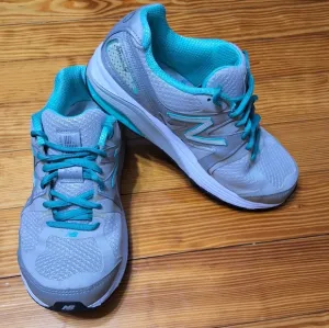 New Balance 1540 V2 Women's Grey Teal Running Sneakers,Size 8