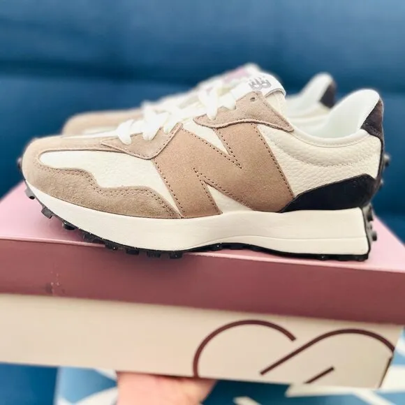 New Balance 327 Casual Women's Sneakers Shoes White Leather Brown Suede size 7.5