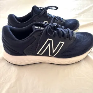 New Balance 520 v7 road running sneakers navy blue white  SZ 8 NWOT