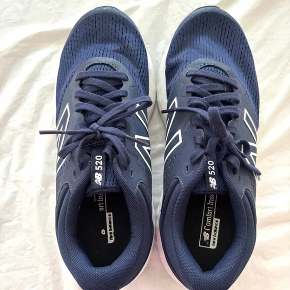 New Balance 520 v7 road running sneakers navy blue white  SZ 8 NWOT