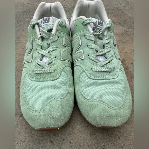 New Balance 574 Women's Running Lace-up Sneakers Size 5 READ