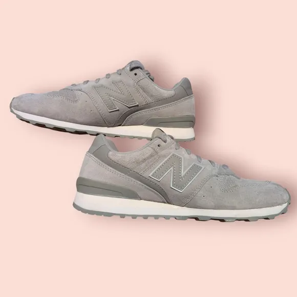 New Balance 696 Womens Size 9 Running Sneakers