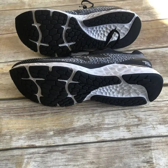 New Balance Fresh Foam 880 V10 Black and White Running Shoes 11.5