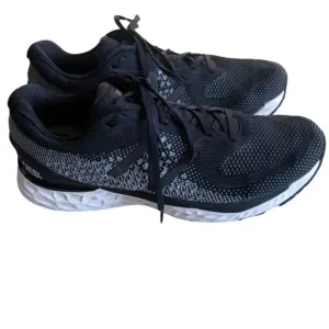New Balance Fresh Foam 880 V10 Black and White Running Shoes 11.5