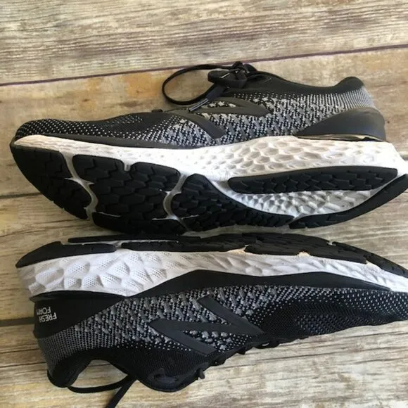 New Balance Fresh Foam 880 V10 Black and White Running Shoes 11.5
