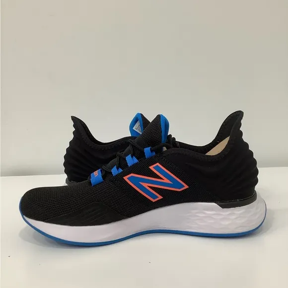 New Balance Fresh Foam Roav MROAVBS Black Running Shoes Sneakers Men Size 8 D