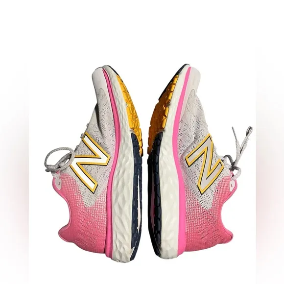 New Balance Fresh Foam W680CE7  Libra Vibrant Pink Size 8.5