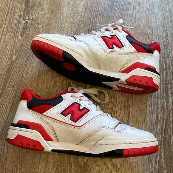 New Balance low top 550 basketball sneakers white/team red men’s size 8