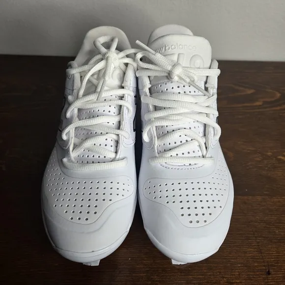 New Balance Men's Fresh Foam 3000 V6 Molded Baseball Shoe US Men Size 4