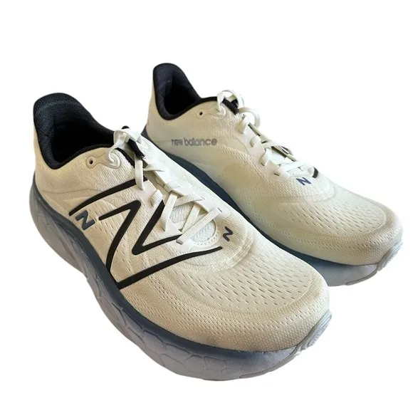 New Balance Men’s Fresh Foam More V4. Sea Salt/Black/Blue. Size 12.5M.