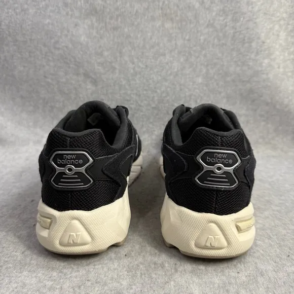 New Balance Shoes Mens Size 10 Black &amp; White 725 Casual Comfort Sneakers ML725BB