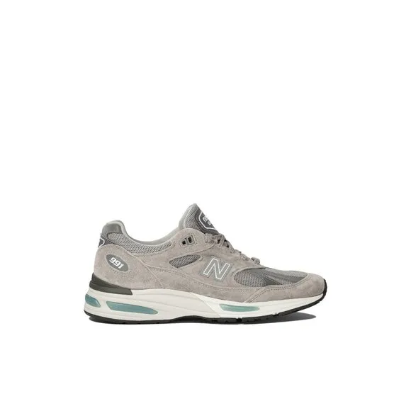 New Balance Sneakers &amp; Slip-on Size US 8.5