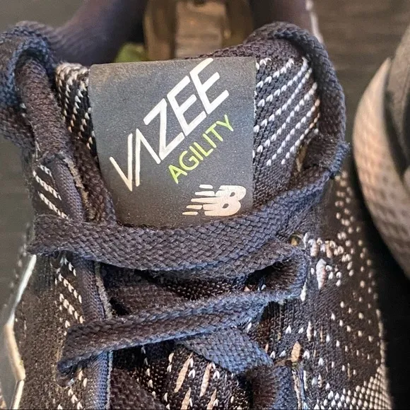 New Balance Vazee Agility V2 Running Sneakers Low Top Mesh Black  Womens 9.5