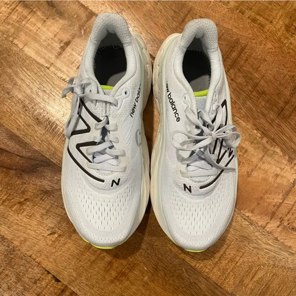 New Balance women’s fresh foam X more V4 ice blue thirty watt
