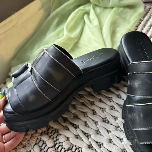 New black leather Ganni platform buckle sandals size 7