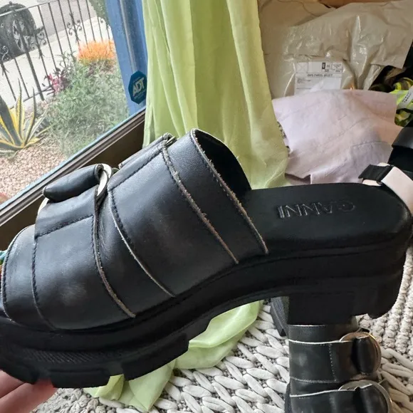 New black leather Ganni platform buckle sandals size 7