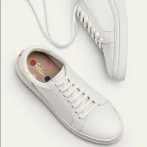 New Boden Maria white minimalist leather low top sneakers Size 11