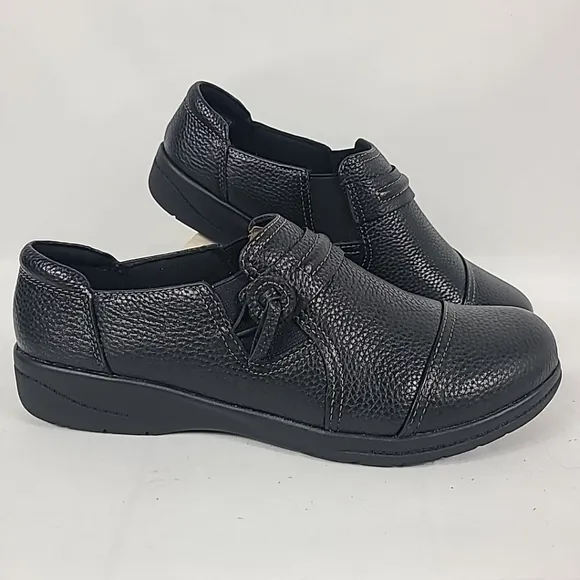 NEW Clarks Women's Cheyn Madi Low Heel Black Slip on Shoes Sz 7.5 NIB
