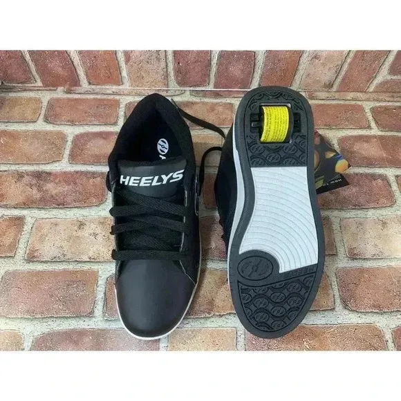 New Heelys Shoes Black And White Colorway sz 7 NWT