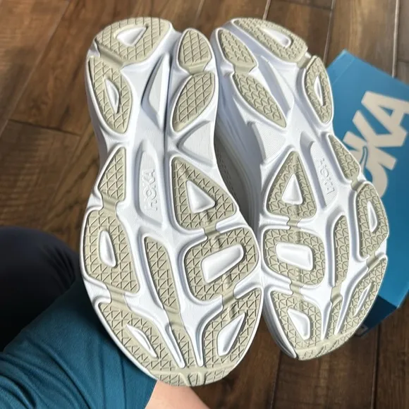 NEW | HOKA Bondi 8 Max Cushioned Road Running Womens Sneakers