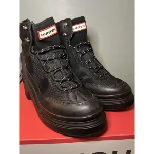 New Hunter Black Discoverer Lace Up‎ Ankle Heel Boots Womens 10 Water Resistant
