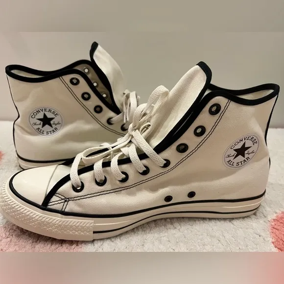 New! Men's Converse Chuck Taylor CTAS Top Shoes Sneakers. Super cute