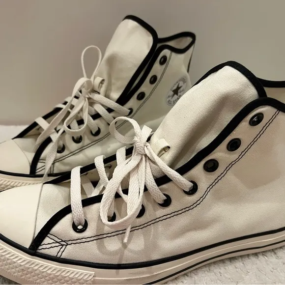 New! Men's Converse Chuck Taylor CTAS Top Shoes Sneakers. Super cute
