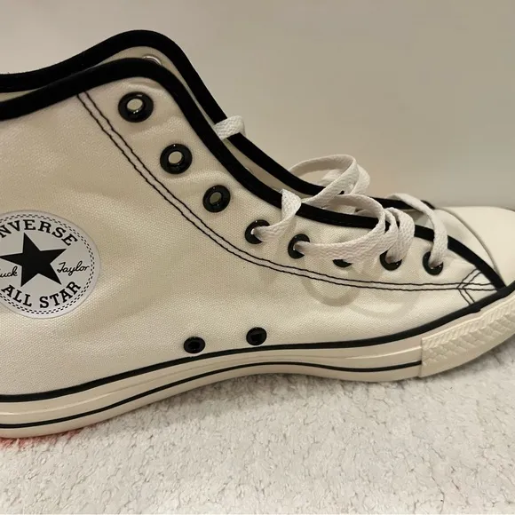 New! Men's Converse Chuck Taylor CTAS Top Shoes Sneakers. Super cute
