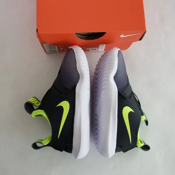 NEW Nike Flex Runner Smoke Grey Volt Black White Slip-on Shoes Toddler Kids 7c