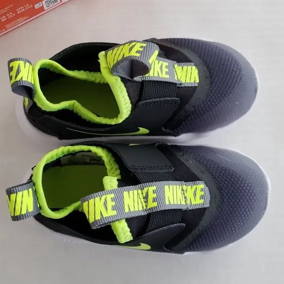 NEW Nike Flex Runner Smoke Grey Volt Black White Slip-on Shoes Toddler Kids 7c