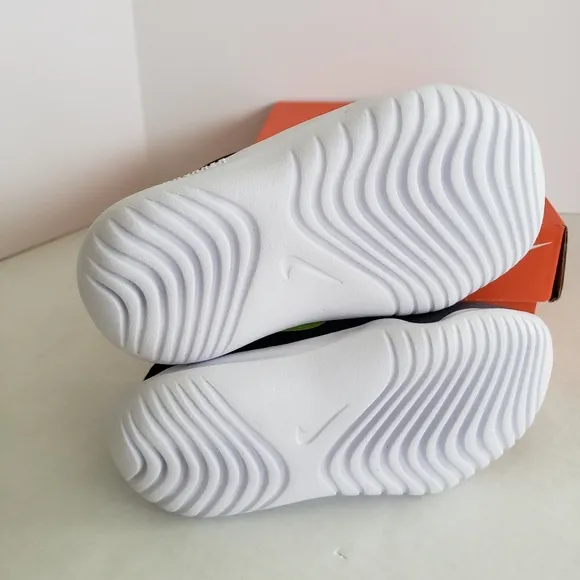 NEW Nike Flex Runner Smoke Grey Volt Black White Slip-on Shoes Toddler Kids 7c