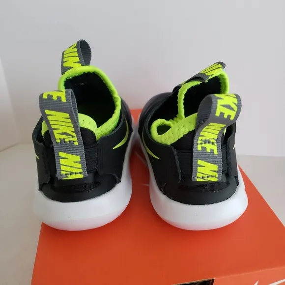 NEW Nike Flex Runner Smoke Grey Volt Black White Slip-on Shoes Toddler Kids 7c