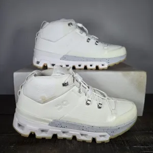 NEW On Cloudtrax Undyed Womens Size 6.5 Comfy Running Shoes Sneaker Boots White