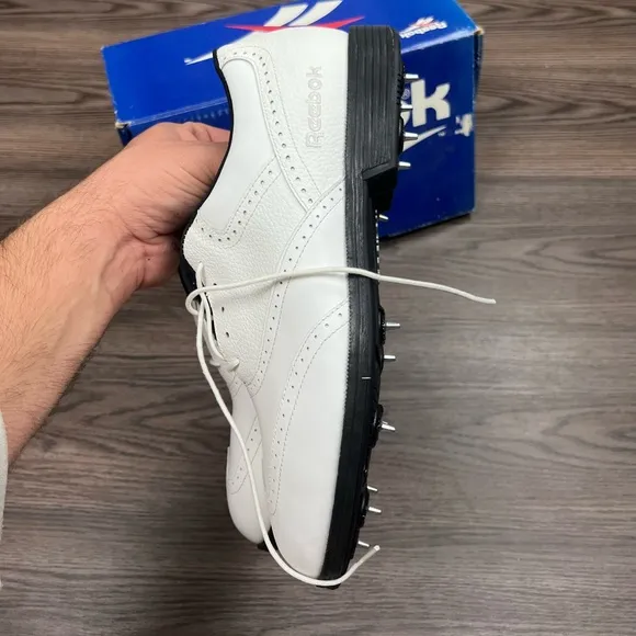 NEW Reebok White Wingtip Golf Shoes 9.5 M