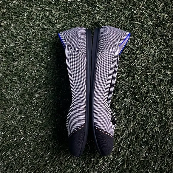New Rothy’s “the flat” Grey Mist Captoe w/o box