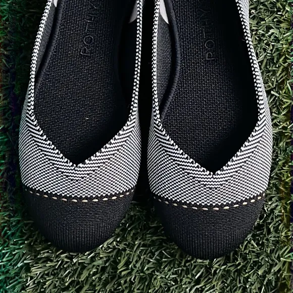 New Rothy’s “the flat” Grey Mist Captoe w/o box
