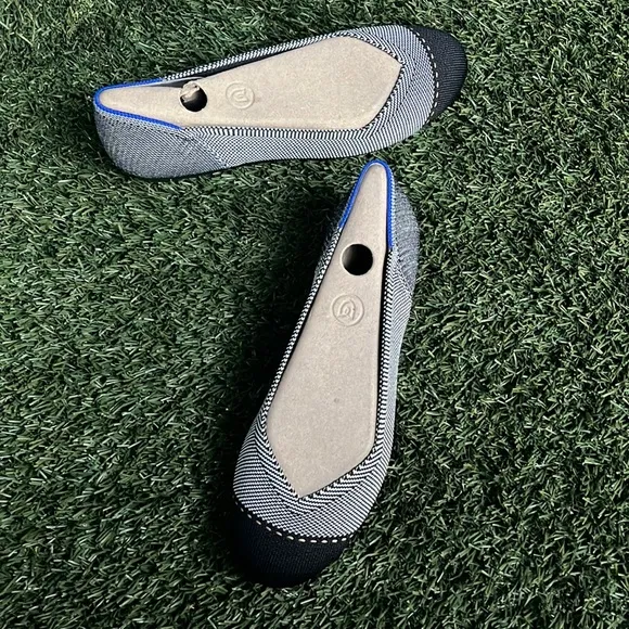 New Rothy’s “the flat” Grey Mist Captoe w/o box