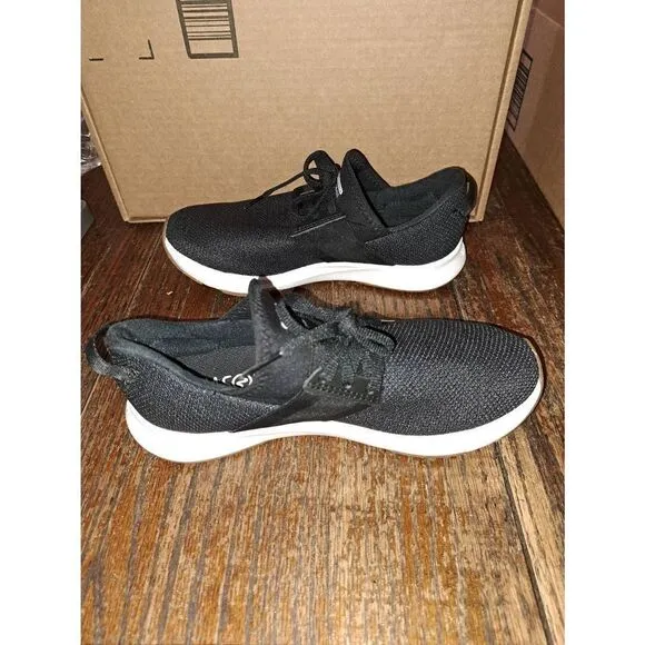 New Size 3 New Balance Black White Dynasoft Nergize V3 Slip On Athletic Sneakers