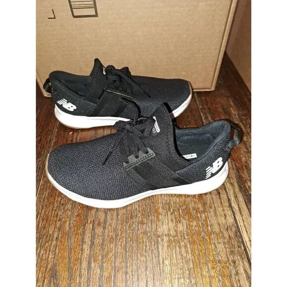 New Size 3 New Balance Black White Dynasoft Nergize V3 Slip On Athletic Sneakers
