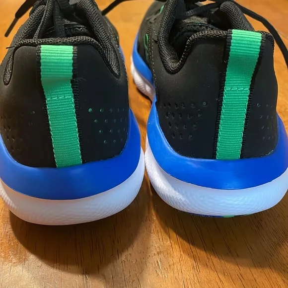NEW Size: 6Y Under Armour Kids Assert sneakers, black, green, blue, and white
