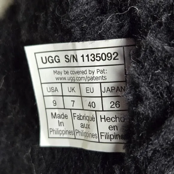 NEW UGG Classic Ultra Mini Platform Womens Size 9 Slip On Shoes Boots Black