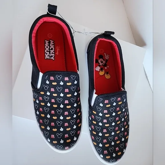 New Unisex Mickey Mouse Print Slip On Shoes Mens Size 11