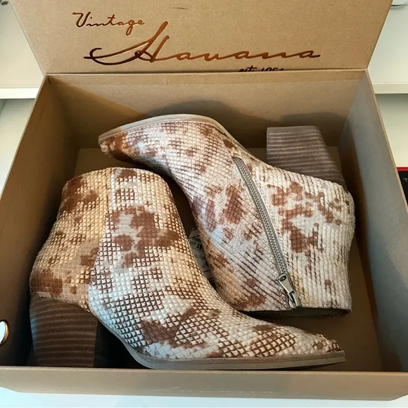 NEW Vintage Havana Real Fur Calf Hair Ankle Boots | Size 9