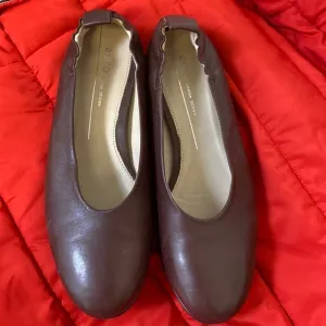 New Women's ECCO Chocolate Leather Anine Classic Ballet Flat Shoes Size 9