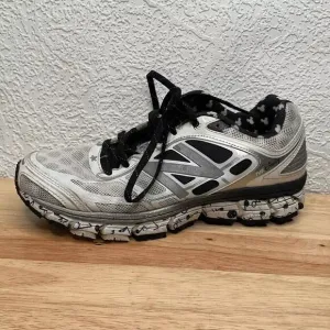 New Balance Run Disney W860DIS5 Women's Minnie Mouse Running Sneakers Size 7.5