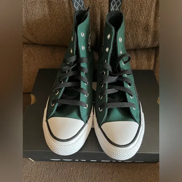 NIB CONVERSE Kids Chuck Taylor All Star Sporty Sneakers Size 3.5 Kids Unisex