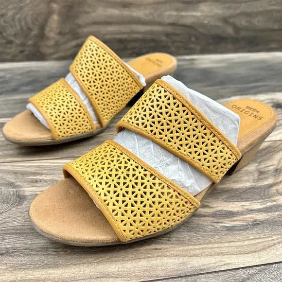 NIB Earth Origins Cayla 8.5W Slip On 2 Strap Leather Heeled Slide Sandals Yellow