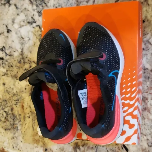 NIB Kids Nike Sneakers