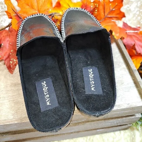 NIB Mystique Leather Slip On Shoes EACH SHOE IS HANDMADE various sizes